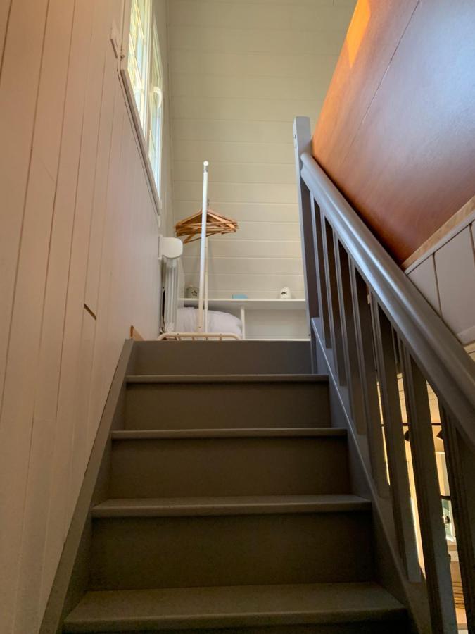 Resid Home 5 - Duplex Cosy Avec Parking Gratuit Saint-Léonard Esterno foto